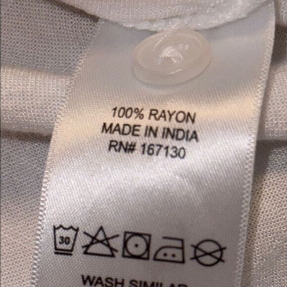 🌹 BEYOND WORDS RAYON BUTTON DOWN SHIRT - Picture 4 of 5